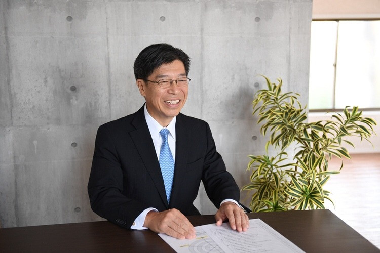 有限会社ソリスナビタス